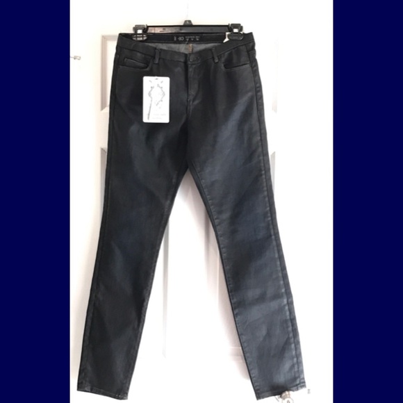 Just in! NWT Zara jeans ๐ - Picture 1 of 3